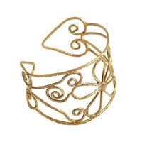 Cargar imagen en el visor de la galería, Messing Armreif antik golden filigran gehämmert Herz Blume groß 50mm breit
