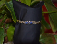 Cargar imagen en el visor de la galería, Messing Armreif golden Lapis blau Spirale Tropfen Flechtrand nickelfrei verstellbar antik Tribal
