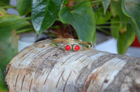 Load image into Gallery viewer, Messing Armreif golden rot Jaspis rund acht Zopfrand nickelfrei verstellbar antik Tribal Schmuck
