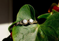 Load image into Gallery viewer, Messing Armreif golden Mondstein rund acht Zopfrand nickelfrei verstellbar antik Tribal Schmuck
