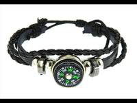 Load image into Gallery viewer, Lederarmband Kompass dreilagig geflochten verstellbar
