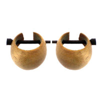 Load image into Gallery viewer, Holzcreolen, hellbraune Holzcreolen, handgeschnitzt aus Teakholz, 16mm, Pin-Ohrringe
