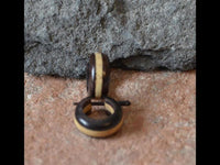 Cargar imagen en el visor de la galería, Ohrringe Buaya Holz Sonoholz kleine Creolen Pin- Stick
