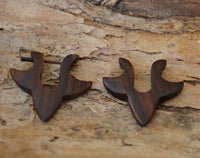 Cargar imagen en el visor de la galería, Ohrringe Narraholz Holz Creolen Horn Pin Stick Hirsch
