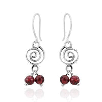 Load image into Gallery viewer, Ohrhänger Stein Perle dunkelrot 925er Sterling Silber Katzenauge Spirale
