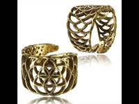 Load image into Gallery viewer, Messing Ringe verstellbar überlappend antik golden breit und schmal
