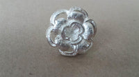 Load image into Gallery viewer, Silberring Blume rau hell oxidiert glänzend Ring 925er Sterling Silber Damen Designer Schmuck

