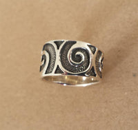 Cargar imagen en el visor de la galería, Silberring Spiralen groß dunkel oxidiert aus 925er Sterling Silber Damen Silberschmuck Ringe
