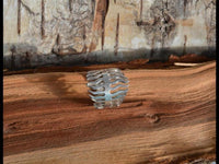 Load image into Gallery viewer, Ring massiv Fischgräte Fishbone 925 Sterlingsilber
