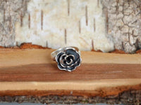 Load image into Gallery viewer, Ring oxidiert glänzend Rose 925 Silber verstellbar
