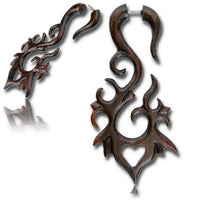 Cargar imagen en el visor de la galería, Fake Holz Piercing Sonoholz Feuer Herz Ornament nickelfrei Edelstahl Ohrstecker Organic
