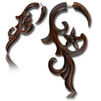 Cargar imagen en el visor de la galería, Fake Holz Piercing Narra Holz Blume Ornament nickelfrei Edelstahl Ohrstecker Organic Tribal
