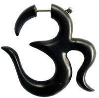 Cargar imagen en el visor de la galería, Tribal Fake Ohrring Sono Holz Om-Zeichen schwarz Edelstahlbügel Piercing Ohrhänger Ohrstecker 1 mm
