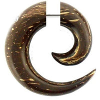 Cargar imagen en el visor de la galería, Tribal Fake Spirale Kokosnuss dunkelbraun hell Streifen Holz Piercing Edelstahl 1 mm Ohrring
