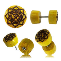 Cargar imagen en el visor de la galería, Fake Plug Jackfrucht Holz Symbol Piercing Edelstahl hell braun Om Vegvisir Stern
