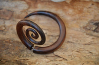 Load image into Gallery viewer, Fake Piercing Edelstahl Holz XL Spiralen hell dunkel
