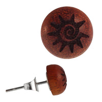 Cargar imagen en el visor de la galería, Holz Ohrstecker Sonnenspirale Sterlingsilber 925er rund 8 mm Lasergravur golden
