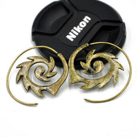 Load image into Gallery viewer, Piercing Ohrgewicht 10g Messing Flame Spirale 1.4mm
