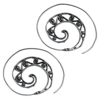 Cargar imagen en el visor de la galería, Messingohrringe versilbert Spiralen Linien S-Form Ornament 925 sterling Silber
