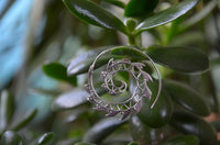 Load image into Gallery viewer, Messingohrringe versilbert Spiralen Zacken Dreiecke Muster 925 sterling Silber
