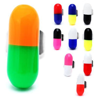 Load image into Gallery viewer, Ohrstecker Pille Tablette schmal 9 mm zweifarbig Edelstahl Unisex Schmuck Ohrringe
