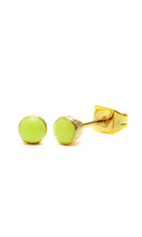 Cargar imagen en el visor de la galería, A pair of brass stud earrings, 3 mm round and domed, in colorful enamel on gold-tone, made of nickel-free brass, displayed on a white background.
