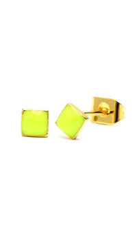 Cargar imagen en el visor de la galería, A pair of Brass Ohrstecker Stern Sterne bunt Unisex Ohrringe aus nickelfreiem Edelstahl, 12 mm, with colorful star design, displayed against a white background.

