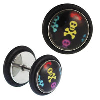 Load image into Gallery viewer, Fake Piercing Plug Edelstahl Totenköpfe klein bunt schwarz Gummiring 7 mm
