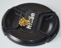 Load image into Gallery viewer, Messing Stein Kristall Ohrstecker gold Blume Zinnie 11mm
