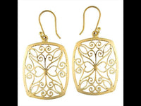 Load image into Gallery viewer, Ohrringe Rechteck Herzen spiralig Messing Brass antik golden Tribal Ohrhänger nickelfrei Schmuck
