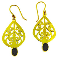 Load image into Gallery viewer, Ohrringe Träne Muster Onyx oval glänzend Messing antik golden Tribal Ohrhänger nickelfrei Vintage
