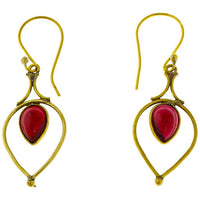 Load image into Gallery viewer, Ohrringe Granat Tropfen umgedreht Bögen Messing antik golden Damen Ohrhänger nickelfrei Tribal

