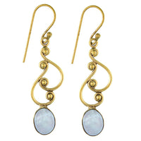 Cargar imagen en el visor de la galería, Ohrringe S-Formen Kugeln oval Mondstein Messing antik golden nickelfrei Tribal Ohrhänger
