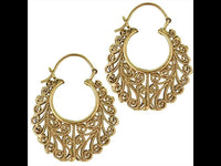 Cargar imagen en el visor de la galería, Ohrringe Sichel Seil Schnörkel plastisch Brass Messing antik golden nickelfrei Tribal Piercing
