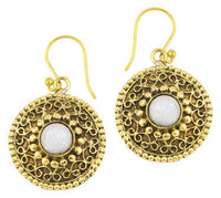 Cargar imagen en el visor de la galería, Ohrringe Mondstein Kreise rund Spiralbögen Messing antik golden Tribal 22 mm
