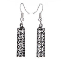 Load image into Gallery viewer, Brass Ohrringe silberfarben oxidiert Zylinder Form Kreise  + Zeichen
