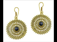 Cargar imagen en el visor de la galería, Ohrringe Onyx Zopf Kreis Punkte Dreiecke Messing Ohrhänger braun nickelfrei antik golden Tribal
