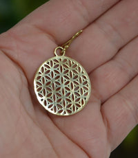 Cargar imagen en el visor de la galería, Ohrringe dick Blumen Blume des Lebens rund Messing antik golden nickelfrei Tribal Brass
