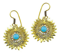 Cargar imagen en el visor de la galería, Ohrringe Türkis Stein Zopf Blätter Punkte Dreiecke Messing Ohrhänger türkis nickelfrei gold

