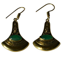 Load image into Gallery viewer, Messing Ohrringe Onyx Stein grün gold Axt Form Mandel

