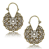 Load image into Gallery viewer, Messing Ohrringe gold Blume antik Bogen Piercing
