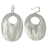Load image into Gallery viewer, Perlmutt Muschel Ohrringe oval Loch Edelstahl nickelfrei weiß Perlmuttmuschel Ohrhänger
