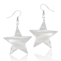 Cargar imagen en el visor de la galería, Perlmutt Muschel Ohrringe 33 mm Stern fünfzackig Edelstahl nickelfrei weiß schillernd
