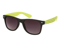 Load image into Gallery viewer, Die Sonnenbrille Punkte Unisex Nerd Brille überzeugt mit dunkel getönten Gläsern, gelben Bügeln mit schwarzen Punkten und bietet UV 400 Schutz für stylischen Sonnenschutz.
