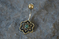 Cargar imagen en el visor de la galería, Bauchnabelpiercing Messing Edelstahl gold Blüte Jade

