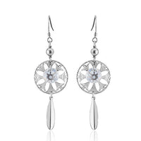 Cargar imagen en el visor de la galería, Ohrhänger Ohrringe für Damen aus 925er Sterling Silber nickelfrei mit floralem Kreis-Design, zentralem Zirkonia und langem, blattförmigem Anhänger.
