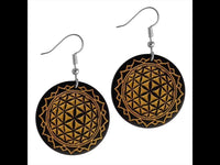 Load image into Gallery viewer, Ohrringe Holz rund Edelstahl Silber gold Gravur leicht Om Blume Baum
