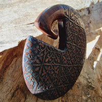 Load image into Gallery viewer, Saba-Holz Ohr Gewicht filigran Muster 8mm Ear Weights
