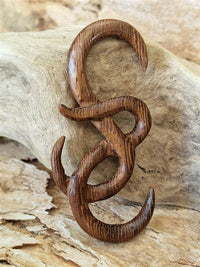 Load image into Gallery viewer, Parasit-Holz Ohr Piercing 4mm Schnörkel Dehnschnecke
