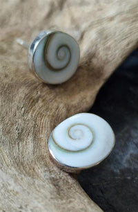 Load image into Gallery viewer, Shivaauge aufrecht oval Silberohrstecker Ohrstecker 925er Silber Shiva Auge Eye Damen
